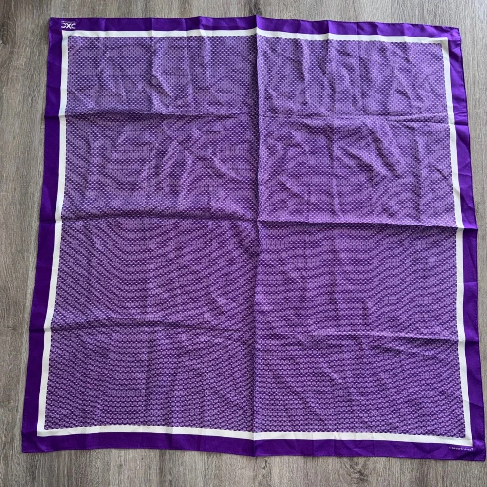 Vineyard Vines Scarf Women 35x35 Purple Silk Geometric DXCTechnology Logo Square